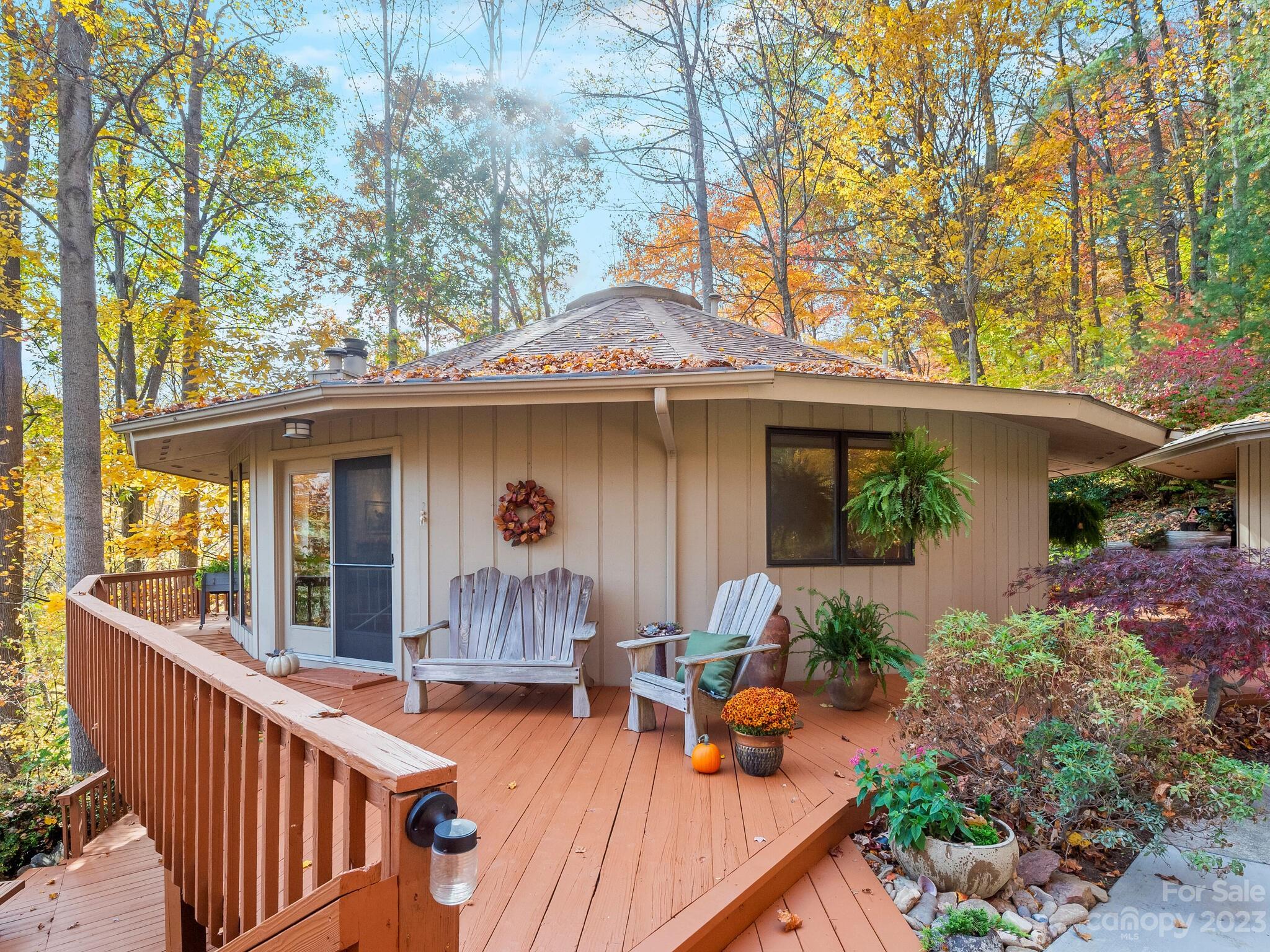 52 Camelfield Road Weaverville NC 28787