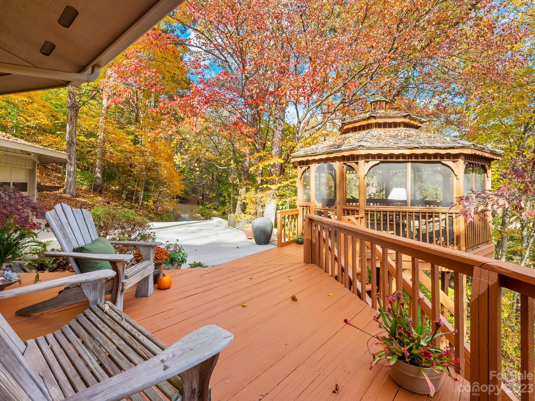 52 Camelfield Road Weaverville NC 28787