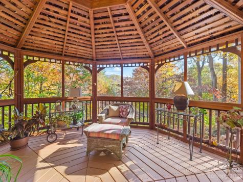 52 Camelfield Road Weaverville NC 28787