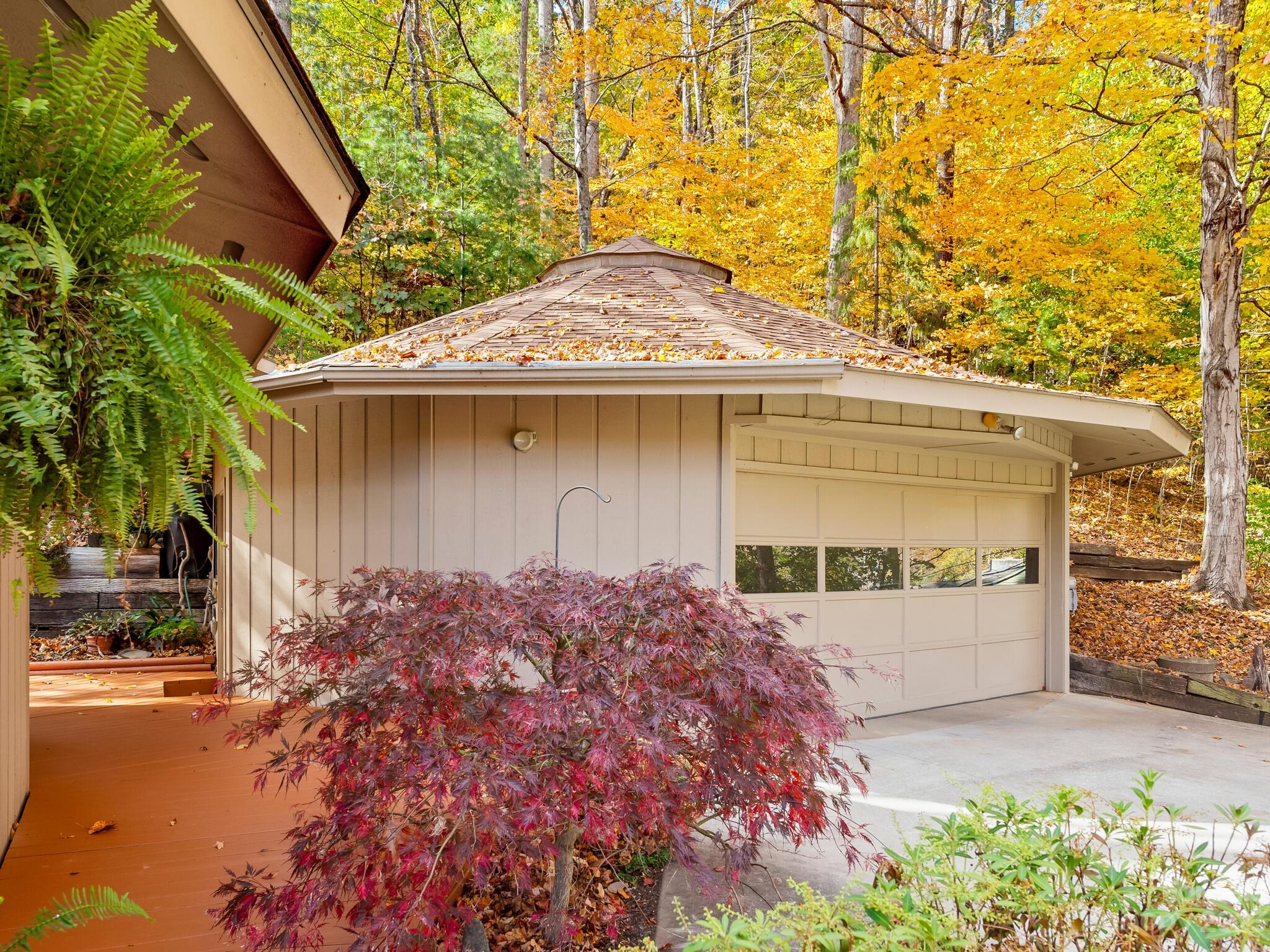 52 Camelfield Road Weaverville NC 28787