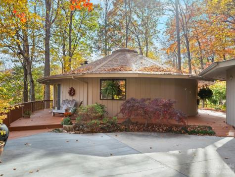 52 Camelfield Road Weaverville NC 28787