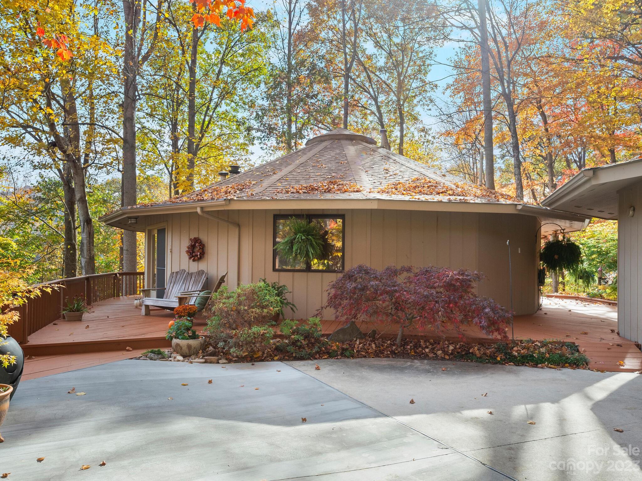 52 Camelfield Road Weaverville NC 28787