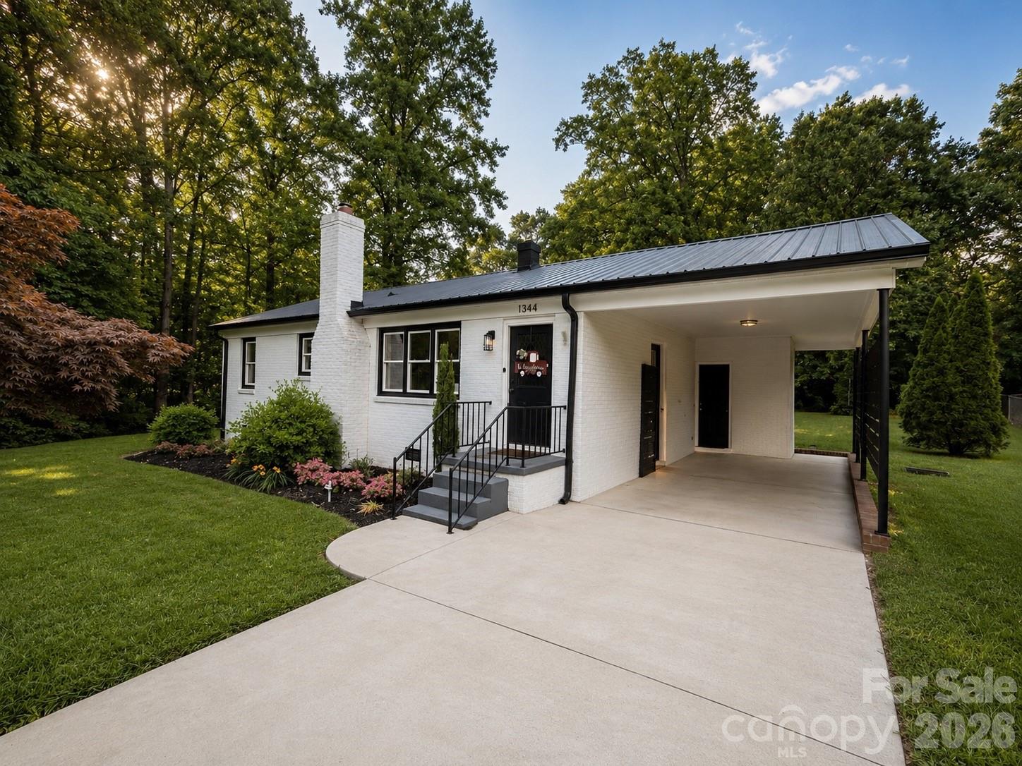 1344 12th Avenue NE Hickory NC 28601