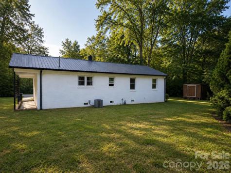 1344 12th Avenue NE Hickory NC 28601
