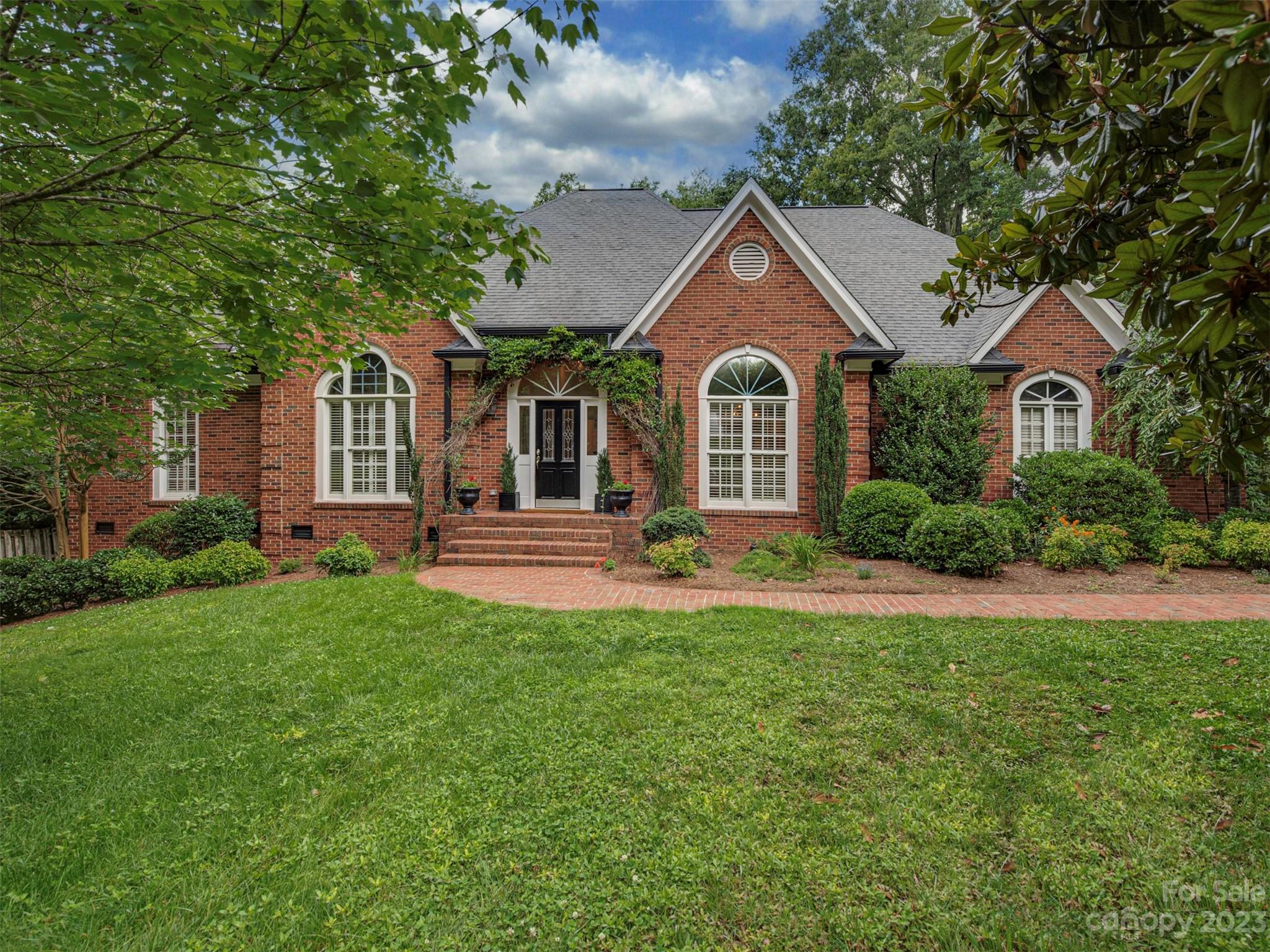 2304 Gunners Court Charlotte NC 28270