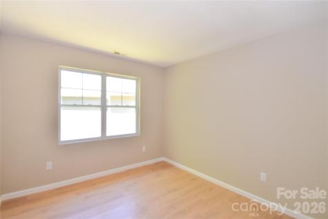 176 Clear Creekside Drive Hendersonville NC 28792