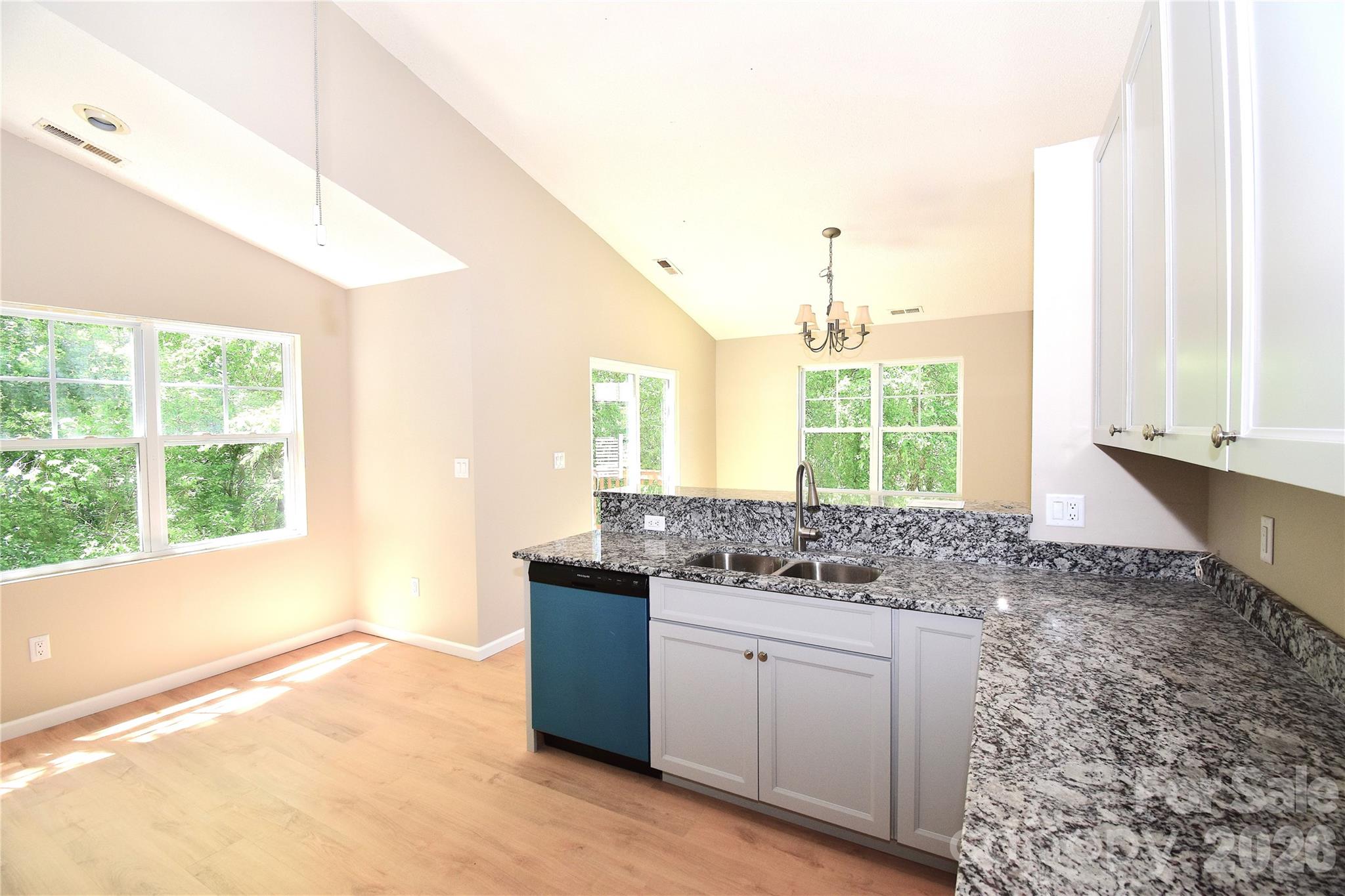 176 Clear Creekside Drive Hendersonville NC 28792