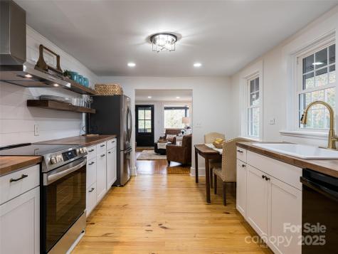 522 Riceville Road Asheville NC 28805