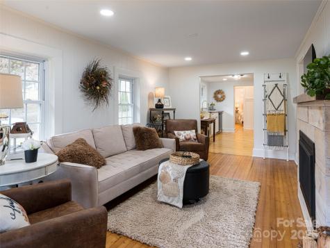 522 Riceville Road Asheville NC 28805