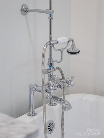 522 Riceville Road Asheville NC 28805