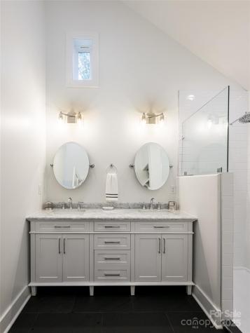 522 Riceville Road Asheville NC 28805