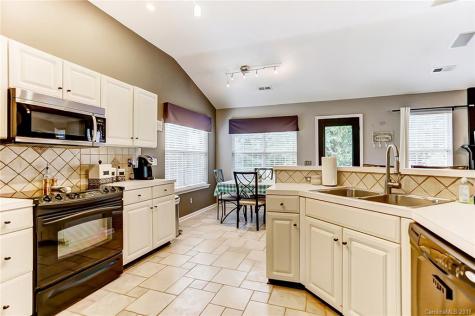 3913 Leghorn Court Charlotte NC 28215