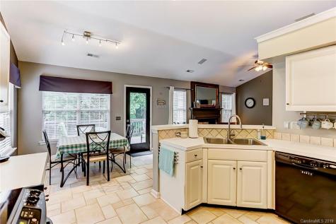 3913 Leghorn Court Charlotte NC 28215