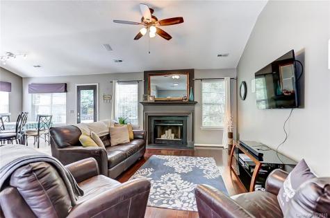3913 Leghorn Court Charlotte NC 28215