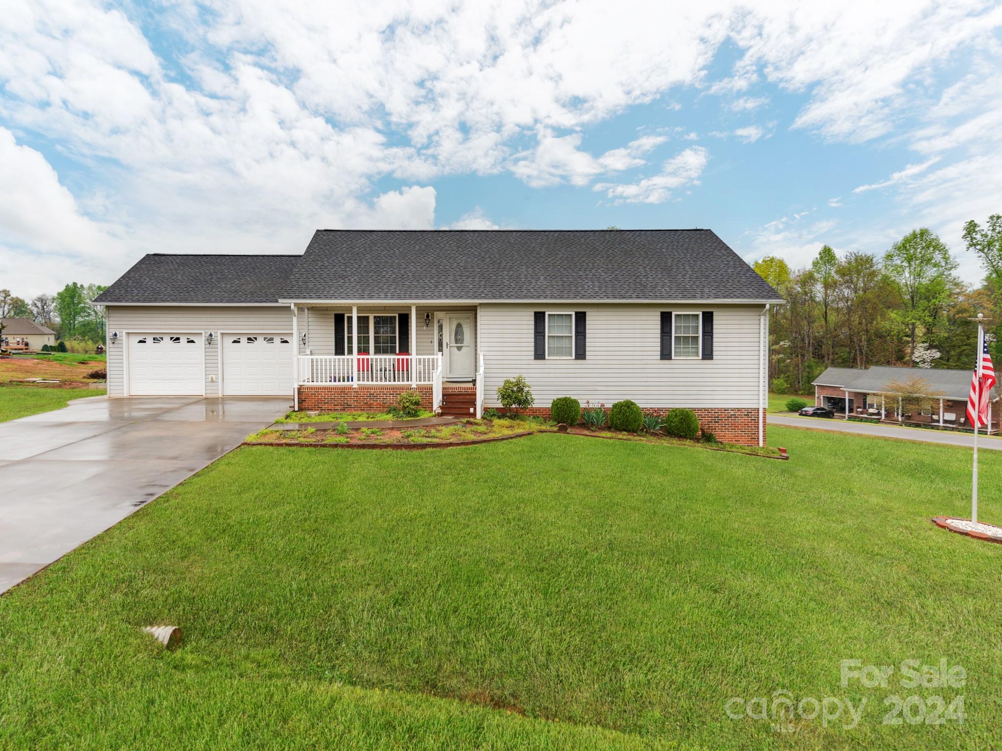 2613 Genes Loop Morganton NC 28655