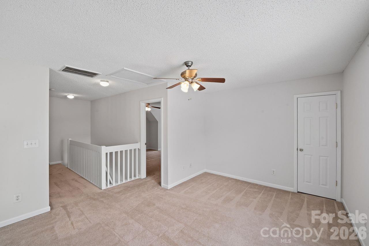 8221 Christmas Court Charlotte NC 28216