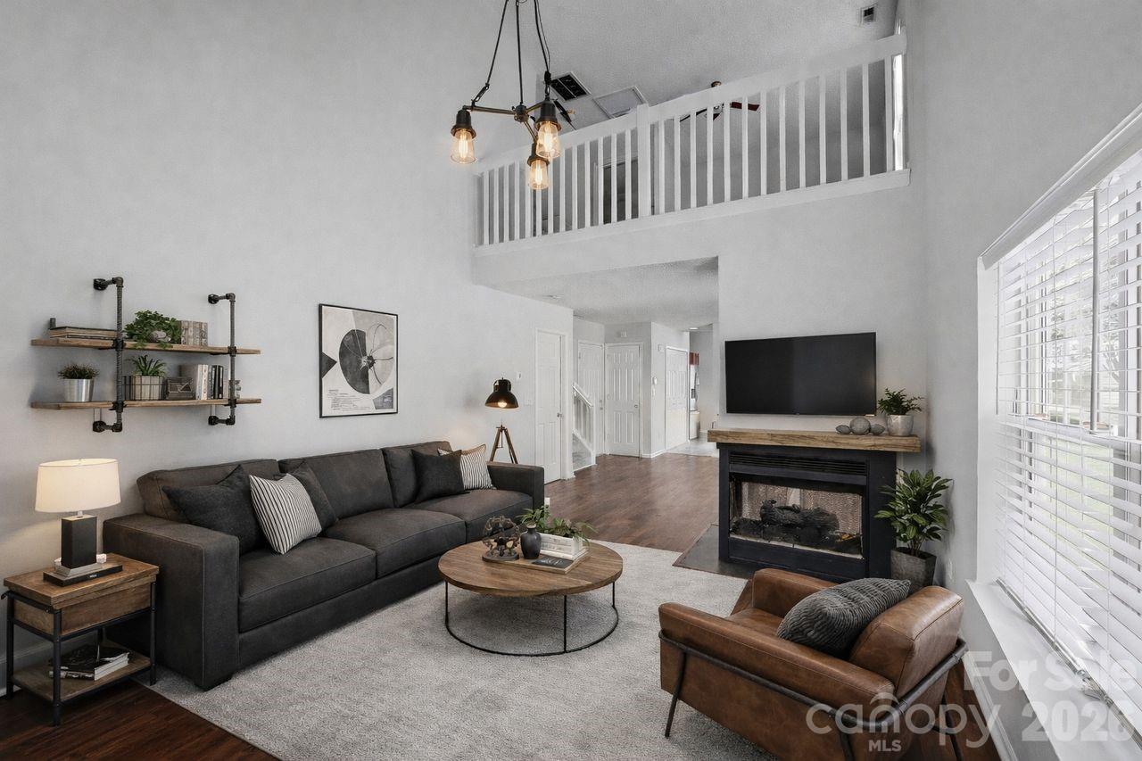 8221 Christmas Court Charlotte NC 28216
