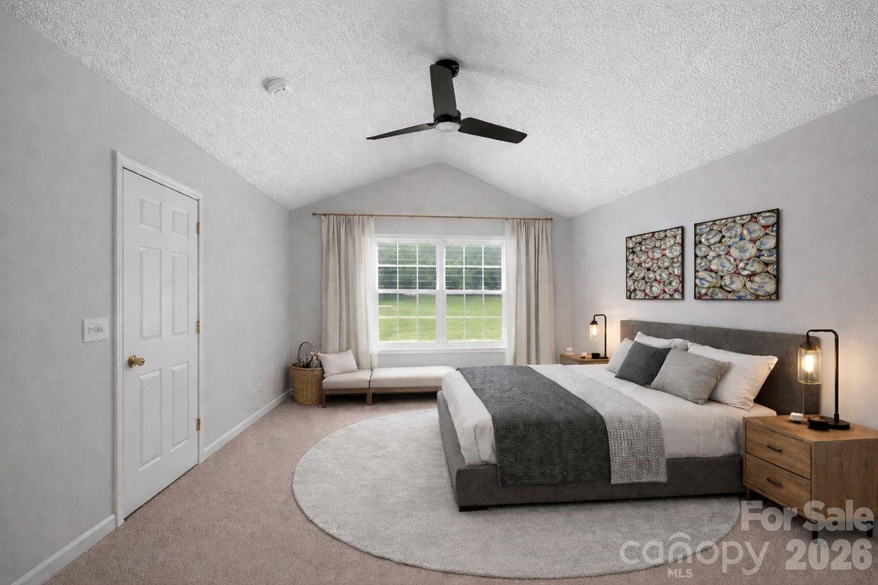 8221 Christmas Court Charlotte NC 28216