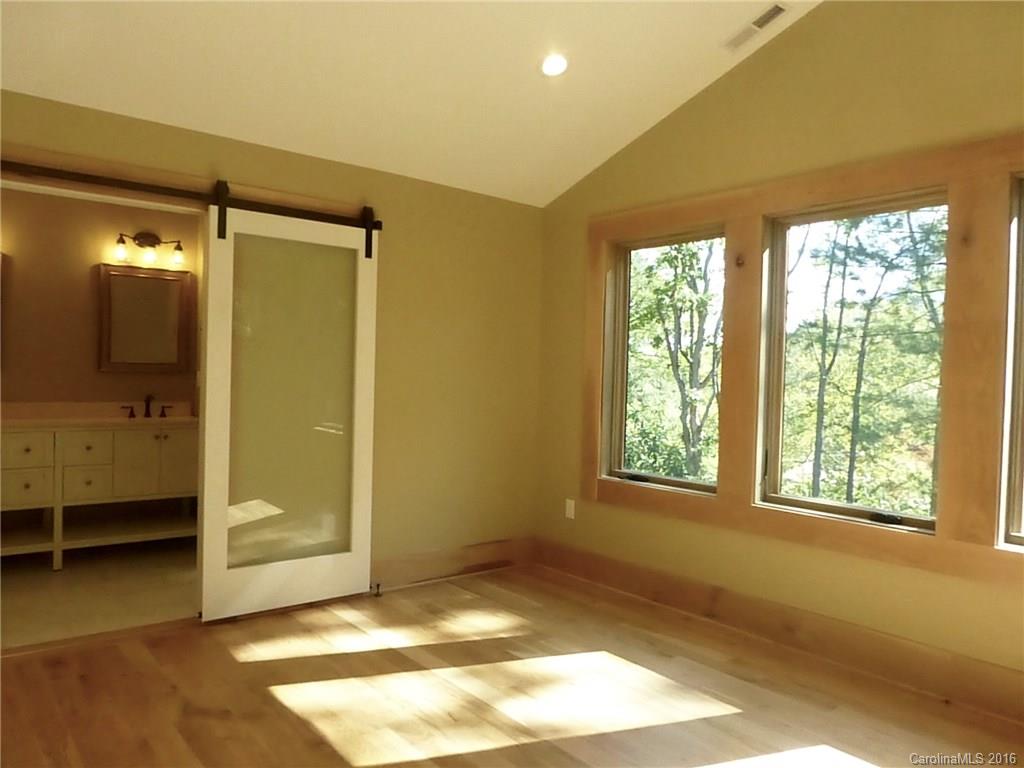 49 Gash Farm Road Asheville NC 28805