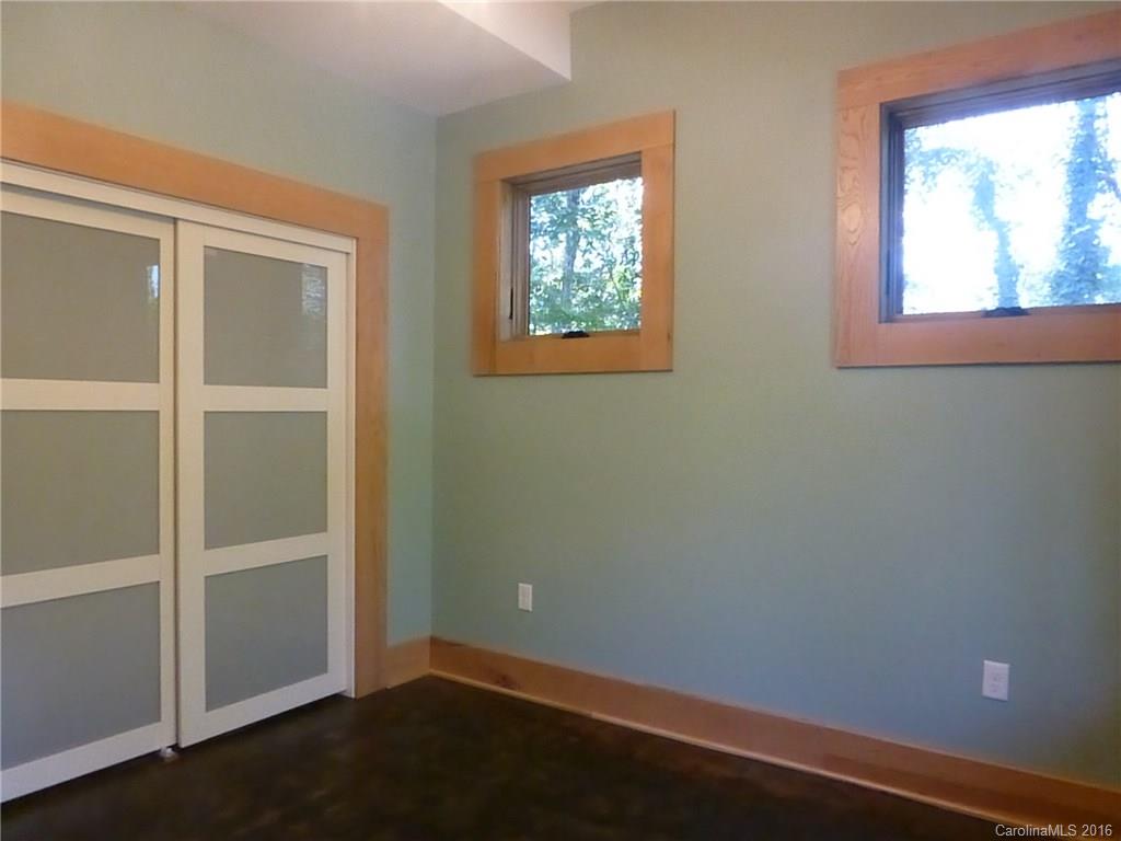 49 Gash Farm Road Asheville NC 28805