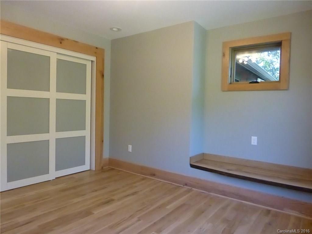 49 Gash Farm Road Asheville NC 28805