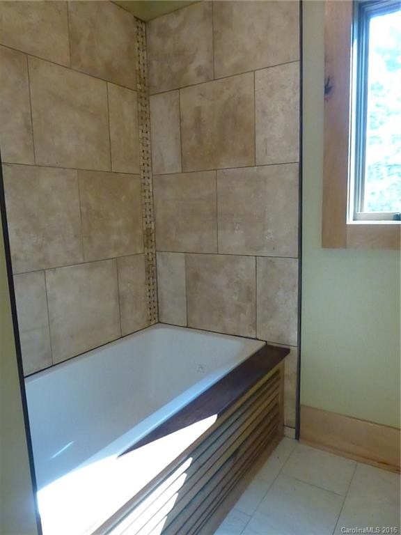 49 Gash Farm Road Asheville NC 28805