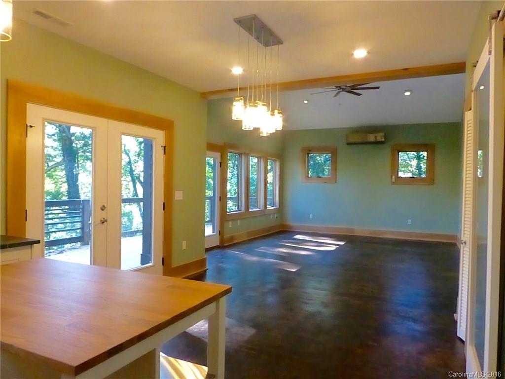 49 Gash Farm Road Asheville NC 28805