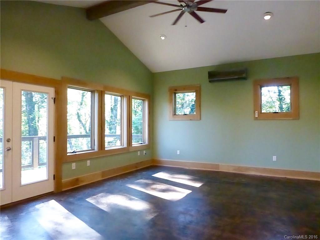 49 Gash Farm Road Asheville NC 28805
