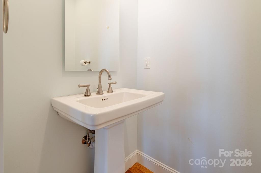 406 Kessler Place Asheville NC 28804