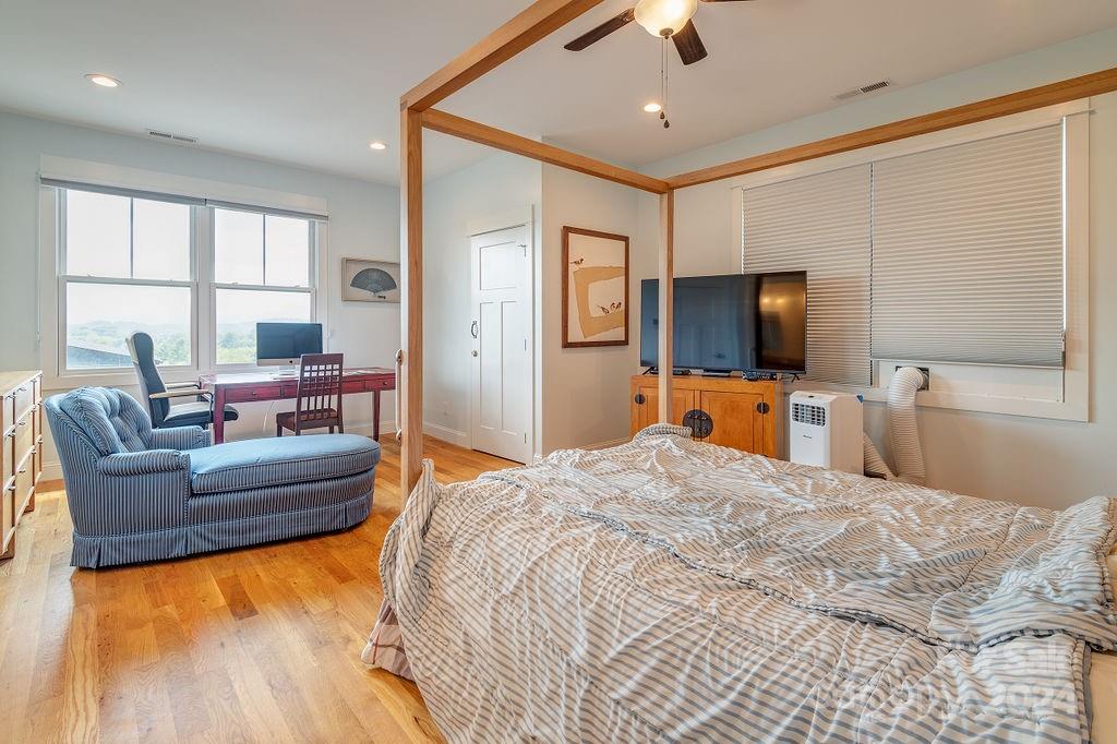 406 Kessler Place Asheville NC 28804