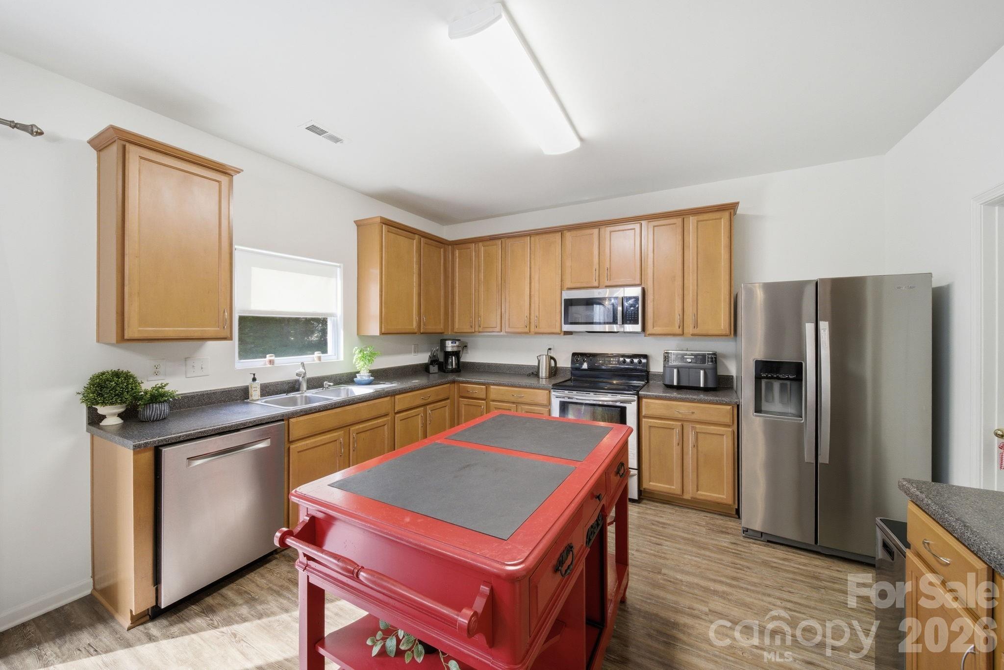 2306 Nettleton Court Matthews NC 28105