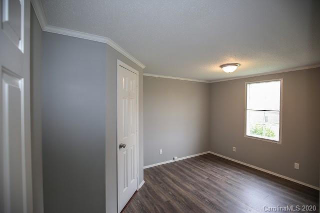 348 S Hawthorne Street Mount Holly NC 28120