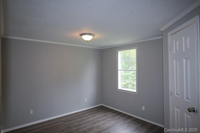 348 S Hawthorne Street Mount Holly NC 28120