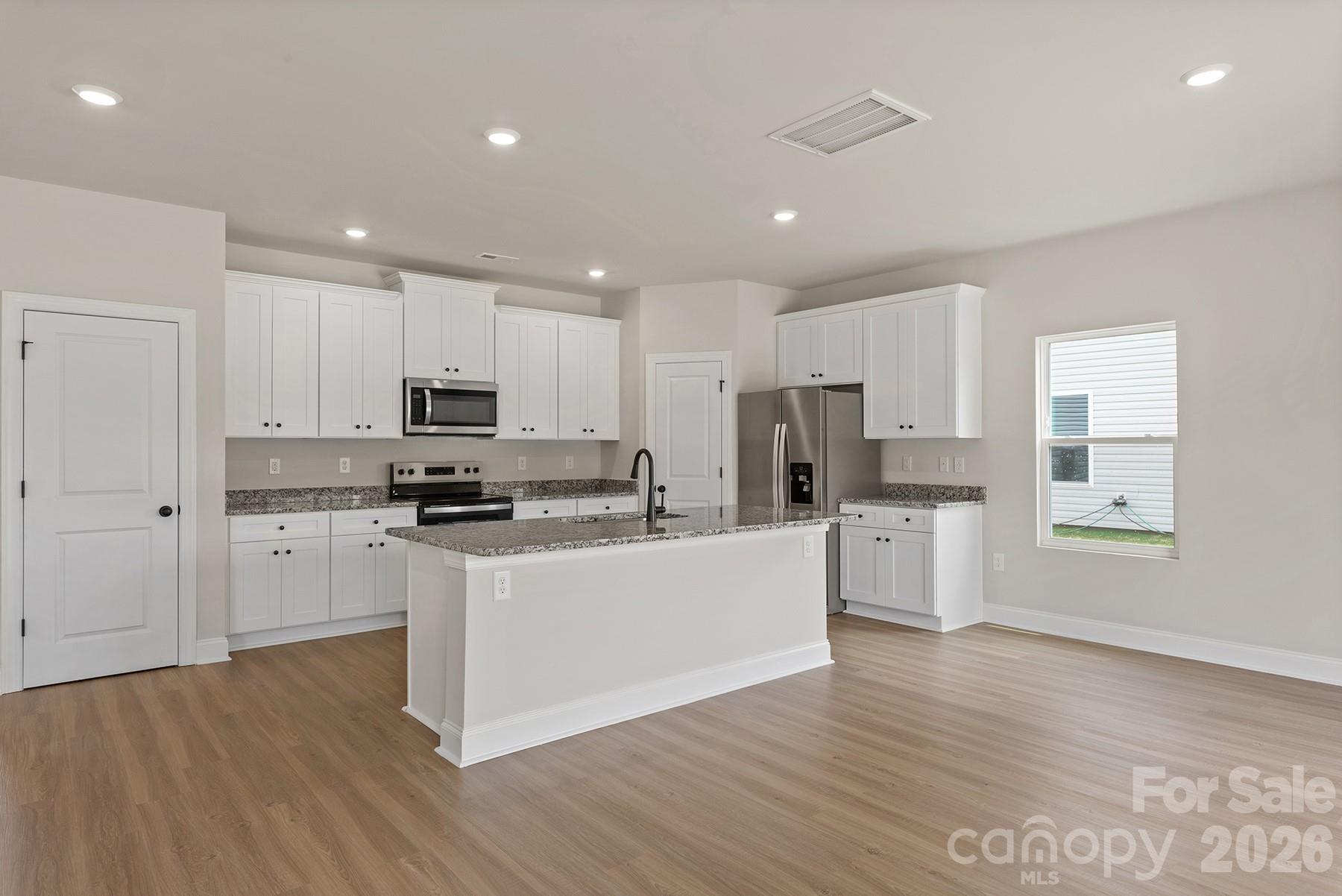 6717 Fairford Drive Charlotte NC 28215