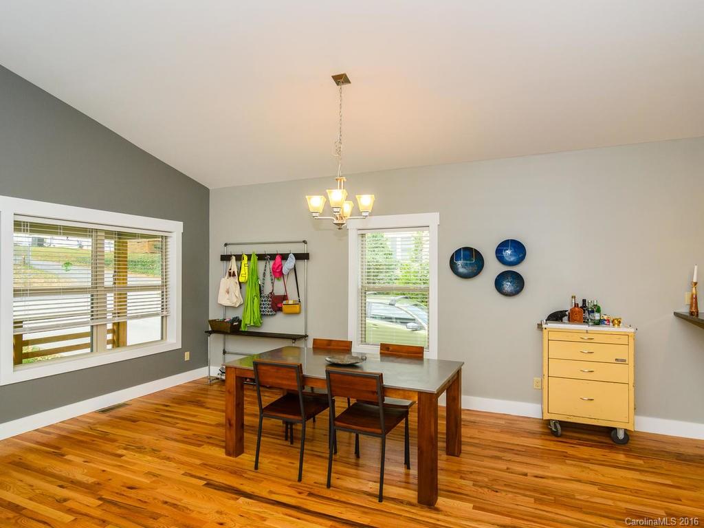 32 Yale Street Asheville NC 28806