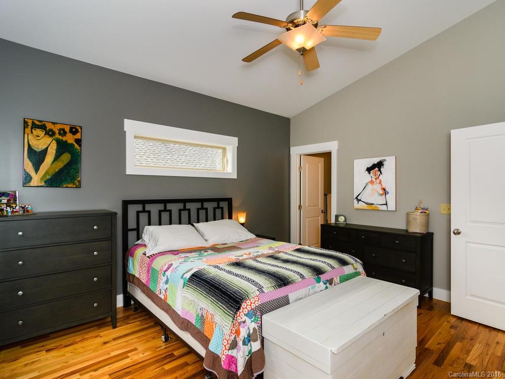 32 Yale Street Asheville NC 28806