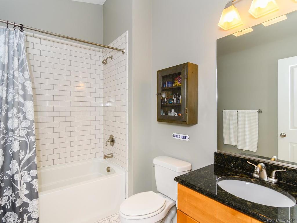 32 Yale Street Asheville NC 28806