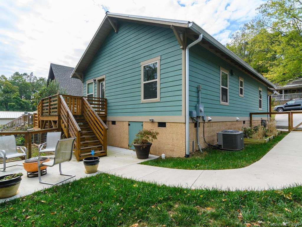 32 Yale Street Asheville NC 28806