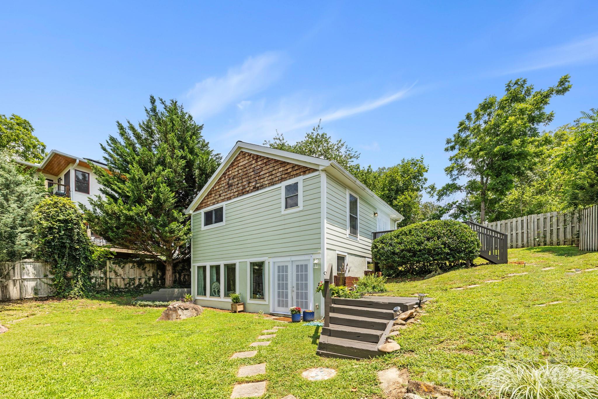 33 Madison Street Asheville NC 28801