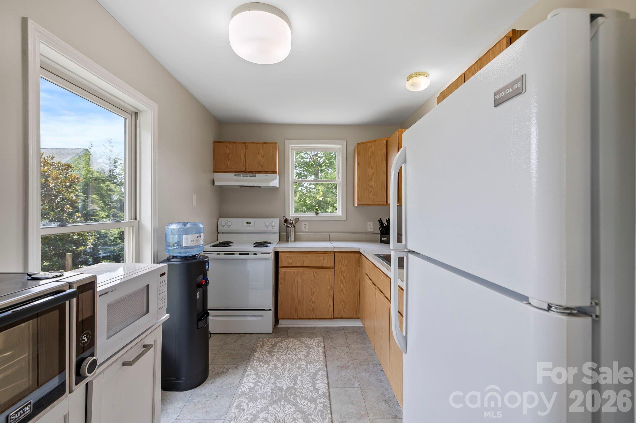 33 Madison Street Asheville NC 28801