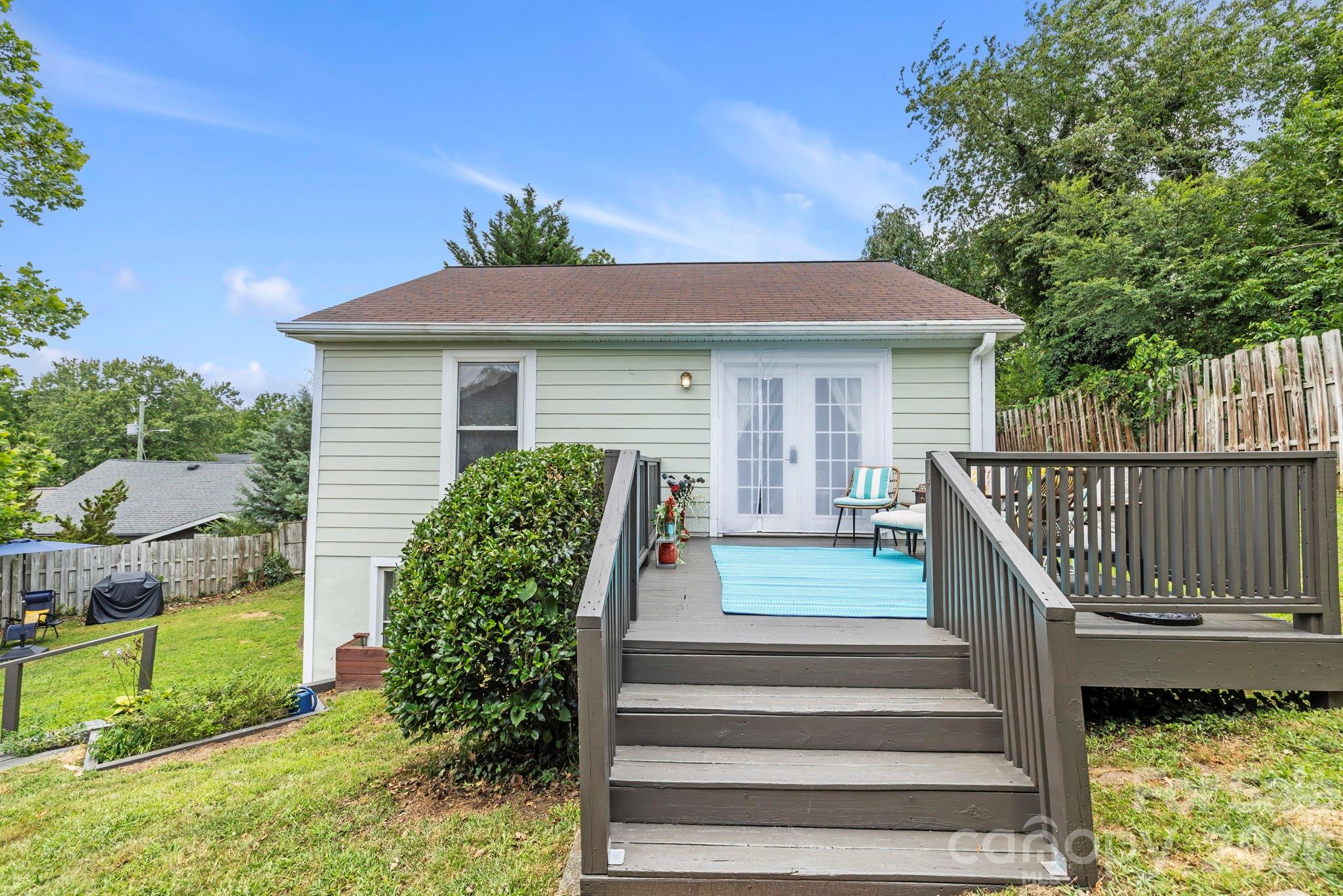33 Madison Street Asheville NC 28801