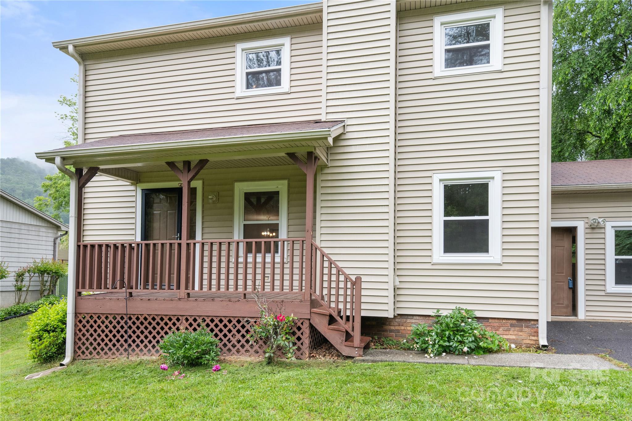 6 Stephanie Lane Asheville NC 28805