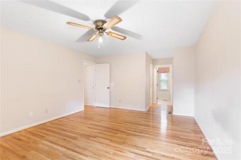 6 Stephanie Lane Asheville NC 28805