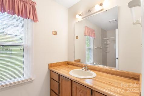 6 Stephanie Lane Asheville NC 28805