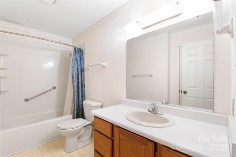6 Stephanie Lane Asheville NC 28805