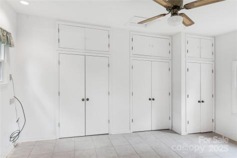 6 Stephanie Lane Asheville NC 28805