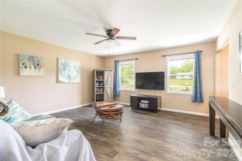 6925 S Nc Highway 150 Highway Lexington NC 27295