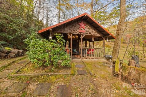 12 Victoria Rose Lane Waynesville NC 28785