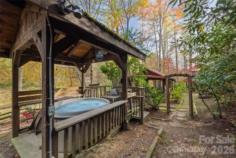 12 Victoria Rose Lane Waynesville NC 28785