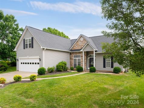 107 Farm Valley Road Fletcher NC 28732